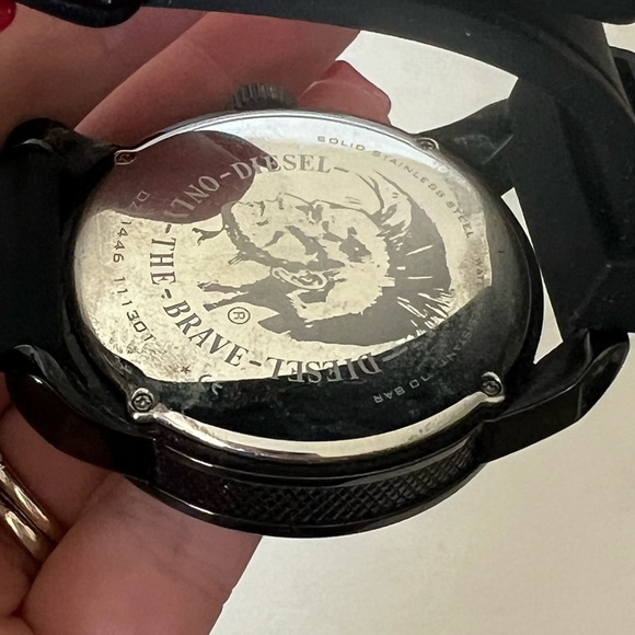 Diesel Men's Round Black Dial Watch With Black Silicone Strap - Picture 5 of 9